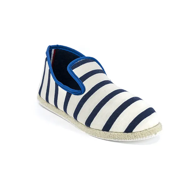 Chausson mariniere intemporel blanc et marine