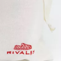 Zoom sur la couture du sac Rivalin