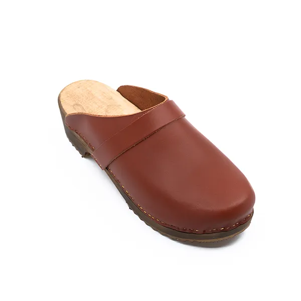 Sabot en cuir style suedois coloris rouille
