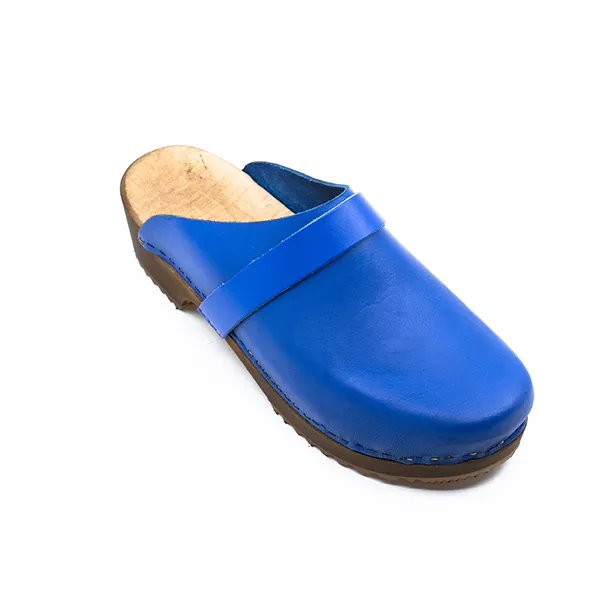 Sabot mule suedois bleu electrique cuir mat