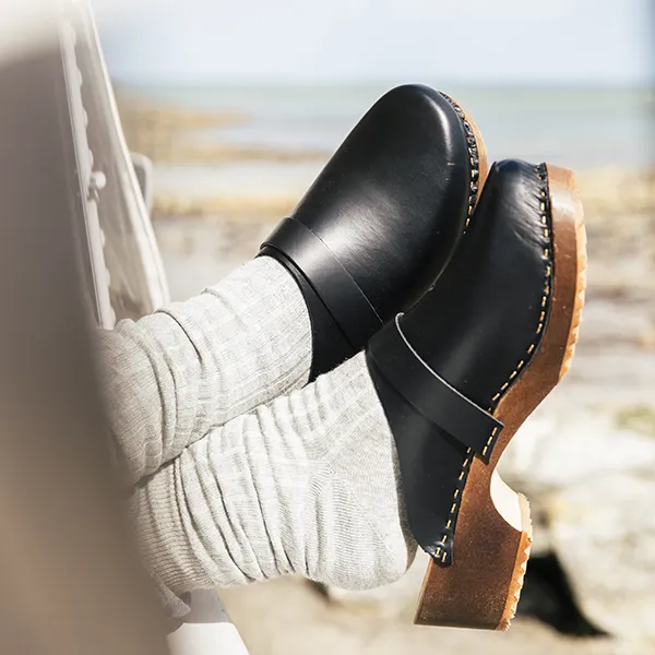 Sabot Suedois Noir Mat Les Charentaises Sabots Rivalin