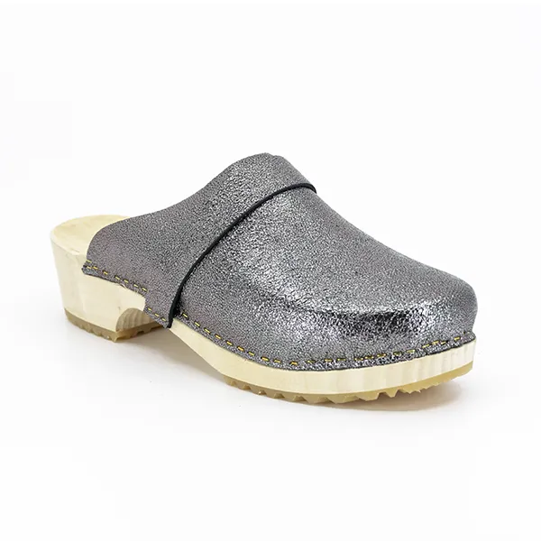 Sabot scandinave en bois avec cuir coloris argent noir