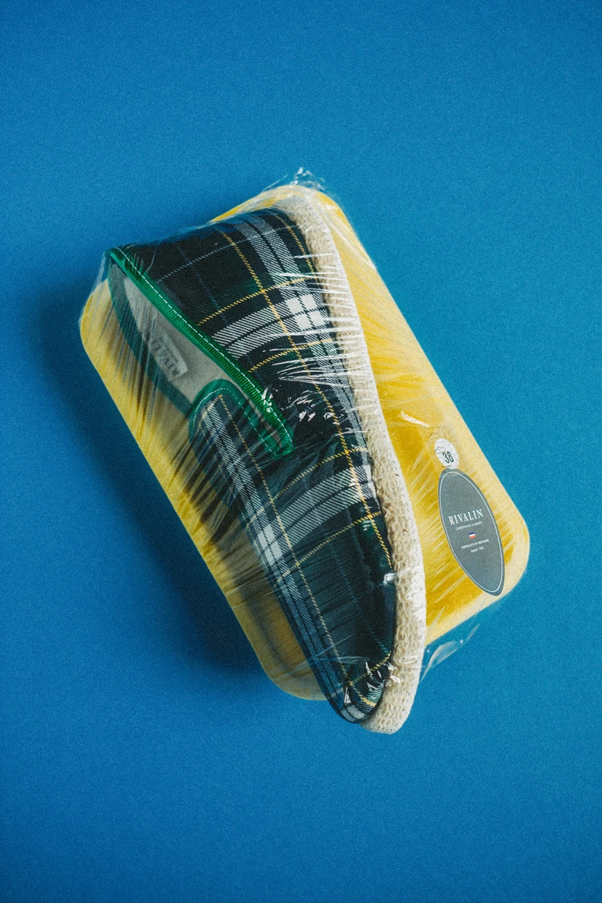 Catégorie de pantoufle à carreaux