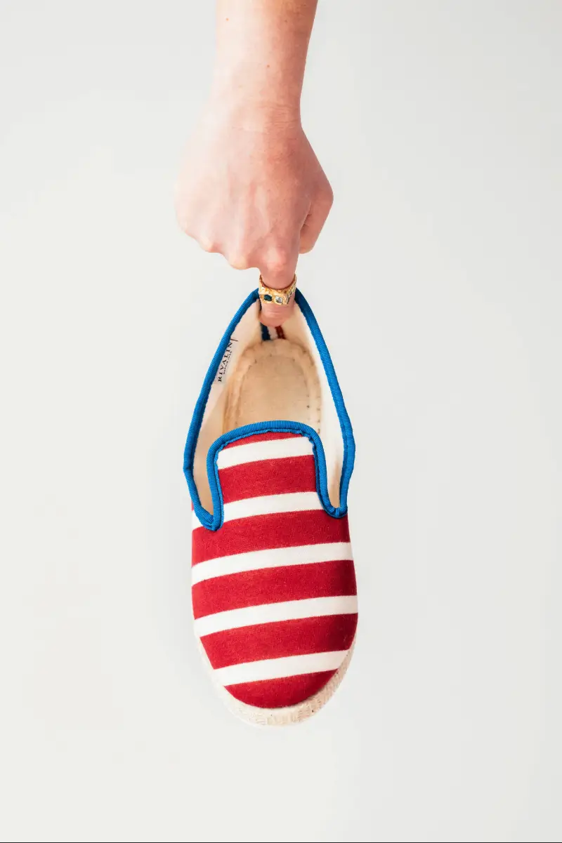 Chausson rayé rouge et blanc marinière